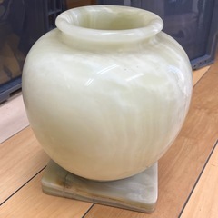 台座付き 飾り壺 花瓶 大理石風 インテリア 置物の画像