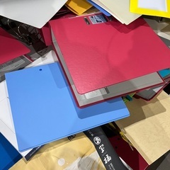 ファイル　サイズ色々大量　収納　クリアファイルもありますの画像