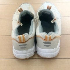 撥水加工スリッポンスニーカー　24cm3Eの画像