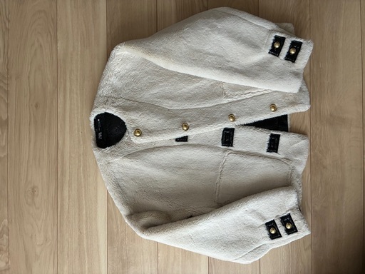 【ZARA】ファーコート 美品　XS ボタン付き