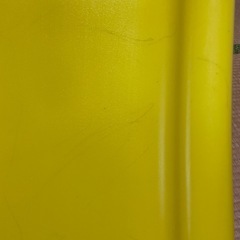 滑り台(汚れ、落書きあります)の画像