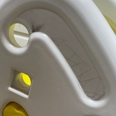 滑り台(汚れ、落書きあります)の画像