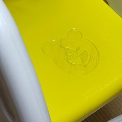 滑り台(汚れ、落書きあります)の画像