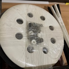 IKEA 丸椅子
の画像