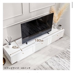 テレビ台、収納棚の画像