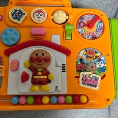 アンパンマンよくばりテーブルの画像