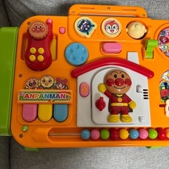 アンパンマンよくばりテーブルの画像