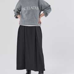 ur's スウェットライクロゴニットの画像