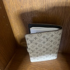 LOUIS VUITTONルイヴィトン手帳カバーの画像