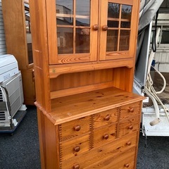 食器棚の画像