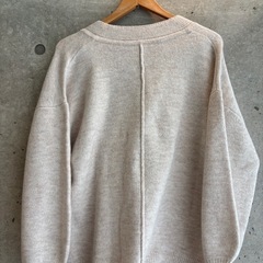 SELECT LEVERY もちもち天竺キーネックニットの画像