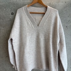 SELECT LEVERY もちもち天竺キーネックニットの画像