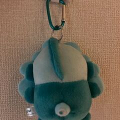 推しカラーサンリオミャクミャクコラボ カラビナ　ハンギョドン　BCの画像