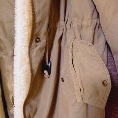 【美品】男女兼用コート🌟158cm細身です🌟フリーサイズ🌟小柄な方に🌟ファーは新しいです🌟美品です🌟少しこなれた感はあります🌟シミなどはなし🌟他にも服類を出品して行きます🌟の画像