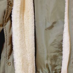 【美品】男女兼用コート🌟158cm細身です🌟フリーサイズ🌟小柄な方に🌟ファーは新しいです🌟美品です🌟少しこなれた感はあります🌟シミなどはなし🌟他にも服類を出品して行きます🌟の画像