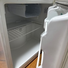 受け渡し予定あり⚠️ミニ冷蔵庫の画像