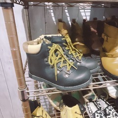 新品　キッズ　ブーツ　靴　大量入荷の画像