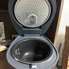 炊飯器の画像
