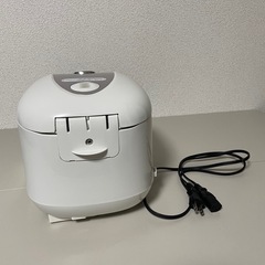 炊飯器の画像