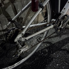 TREK FXシリーズ クロスバイク（FX7.2/7.3相当）シルバー 700Cの画像