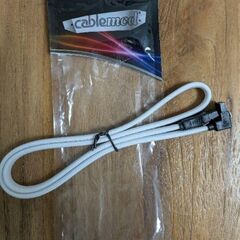 モドメッシュ 90℃ SATA 3 60cm  ケーブル コネクタ ライトアングルの画像