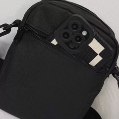 新品のブラック　　　ミニマリストbagの画像