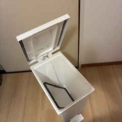 ニトリ　ゴミ箱30ℓの画像