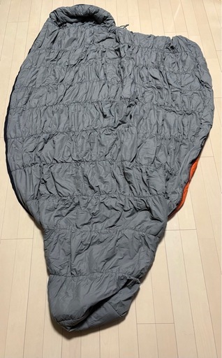 モンベルmont-bell寝袋Burrow Bag (秋) 北埠頭のその他の中古あげます