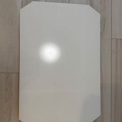 ニトリの折りたたみテーブルの画像