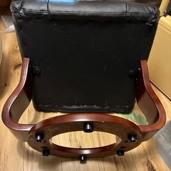 【無料】高級感あり 木製×レザー オットマン／チェア 足置きの画像