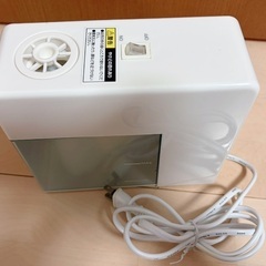 置き型　加熱式　加湿器の画像