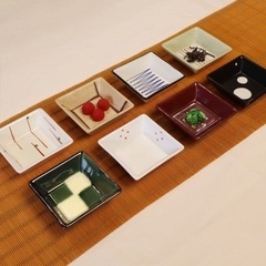 和モダン 八客小鉢揃（木箱入）8枚セット　角皿の画像