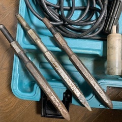 【中古】makita マキタ 電動ハンマ HM0810 ハツリの画像