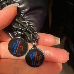 モンクレール　ダウン　MONCLERの画像