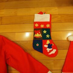 パーティーグッズ・サンタクロース服（大人用、女の子用）の画像