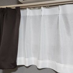 カーテン、レース各2枚セット　未使用品の画像