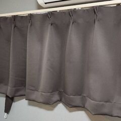 カーテン、レース各2枚セット　未使用品の画像