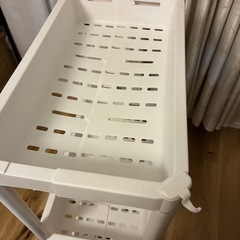 (無料)キャスター付き 3段収納ワゴン ホワイト（2個セット）の画像