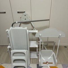 滑り台、ブランコ付きジャングルジムの画像