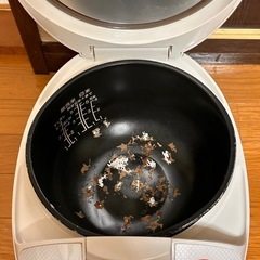 ※受け渡し予定あり【無料】年式不明｜炊飯器 5合炊き｜SHARP｜内釜剥がれあり｜現状渡しの画像