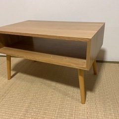 テーブル　3点の画像