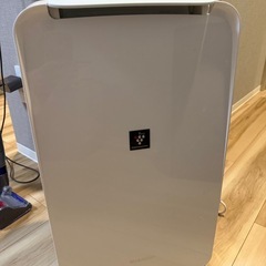 シャープ 衣類乾燥 除湿機 CV-S71-W コンプレッサー 方式 7.1L/日 コンパクトタイプ プラズマクラスター7000 省エネ 部屋干し 消臭の画像