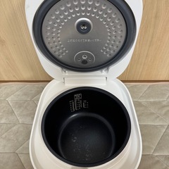 炊飯器  5合炊きの画像