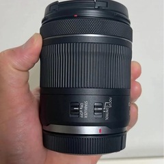 美品　Canon  キャノン RF 24-105 f4-7.1 IS STM の画像
