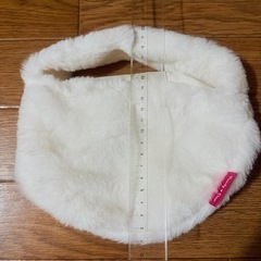 フワもこプチトートの画像