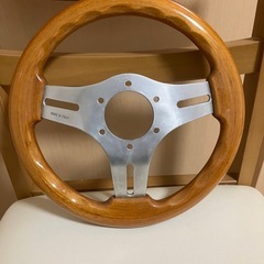 oba 28パイウッドステアリング　希少の長穴タイプの画像