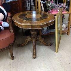 本物　イタリア製　猫足　象嵌仕上げ　輸入家具　テーブル　机　ベッド テーブルの画像