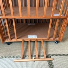 カトージ　ベビーベッドの画像