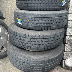 ダンロップ WINTERMAXX SV01 165/80R14 97/95N LT★7-8分山 2021年製 4本 中古小型トラックスタッドレスタイヤの画像