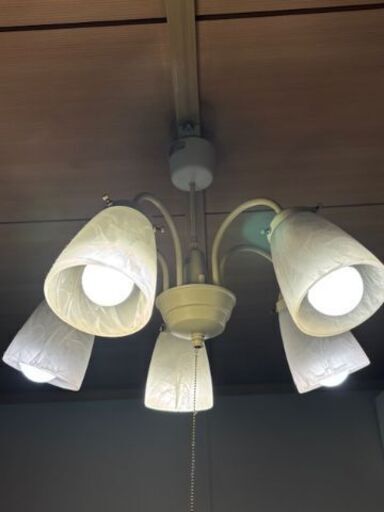 コイズミ5灯シャンデリアガラスシェード大理石柄ゴールドLED電球付き